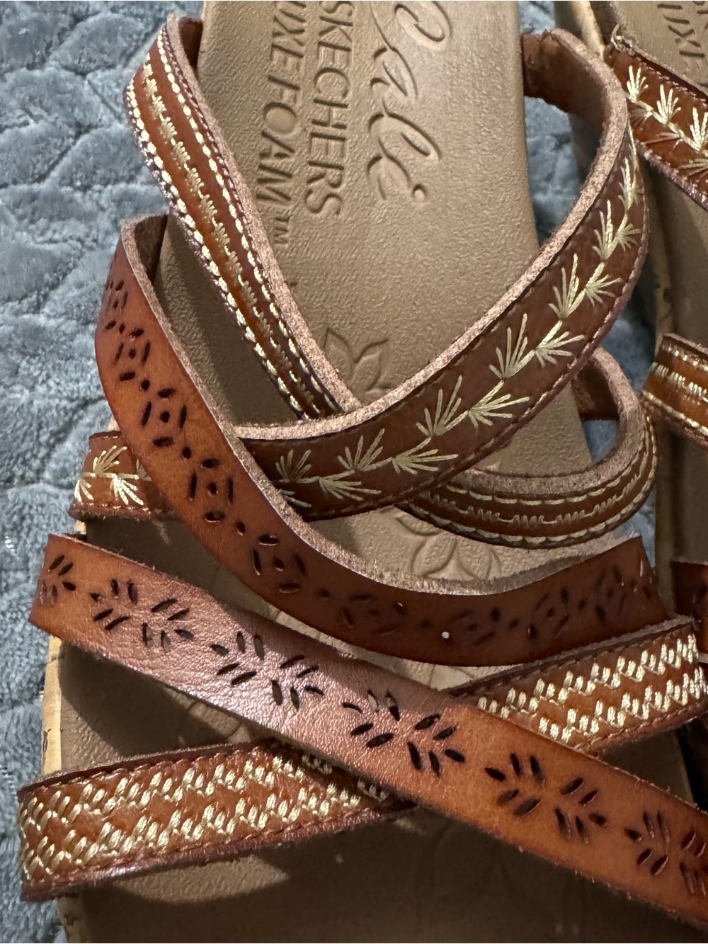 Skechers Luxe Foam Brown Textured Platform Sandals - Picture 4 of 10